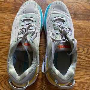 Hoka One One Size 9